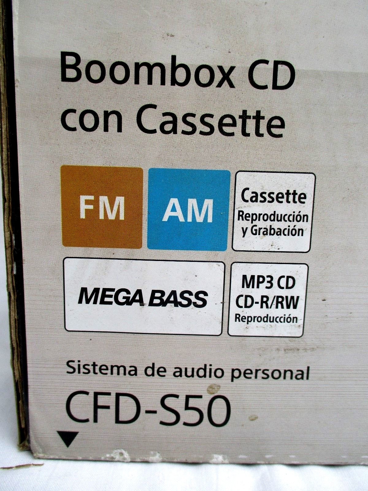 NEW..SONY..BOOMBOX..CD & CASSETTE..MEGA BASS..AM FM RADIO CFD-S50 NEW in BOX