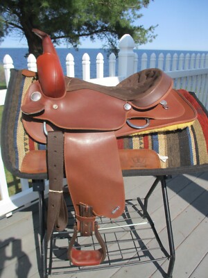 16'' Brown Wintec Western trail saddle QH  BARS