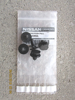 13 - 15 NISSAN FRONTIER FENDER SPLASH SHIELD LINER PULL PUSH CLIP SET OF 5 NEW