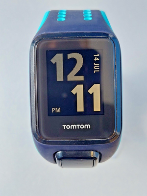 TomTom 4RFM Spark Runner 2 GPS Fitness Watch 1