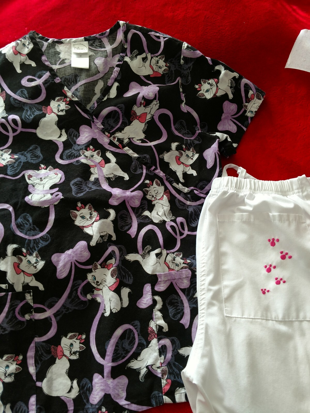 Lot of 5 - Women's Scrub Sets- size med tops, med/small bottoms