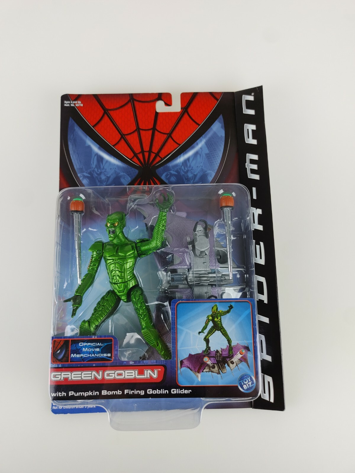 Green Goblin with Pumpkin Bomb Firing Glider Spider-Man Toy