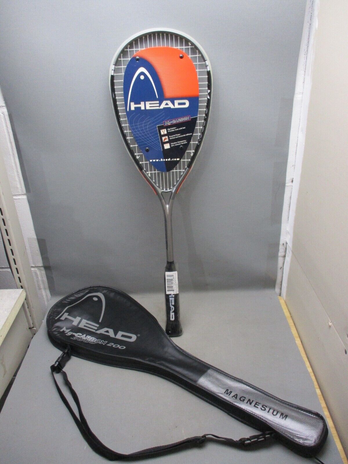 HEAD MG-Carbon 200-3000 Squash Racquet Racket Ball N.O.S. HEAD MG-Carbon 200-3000 Squash Racquet Racket Ball N.O.S.