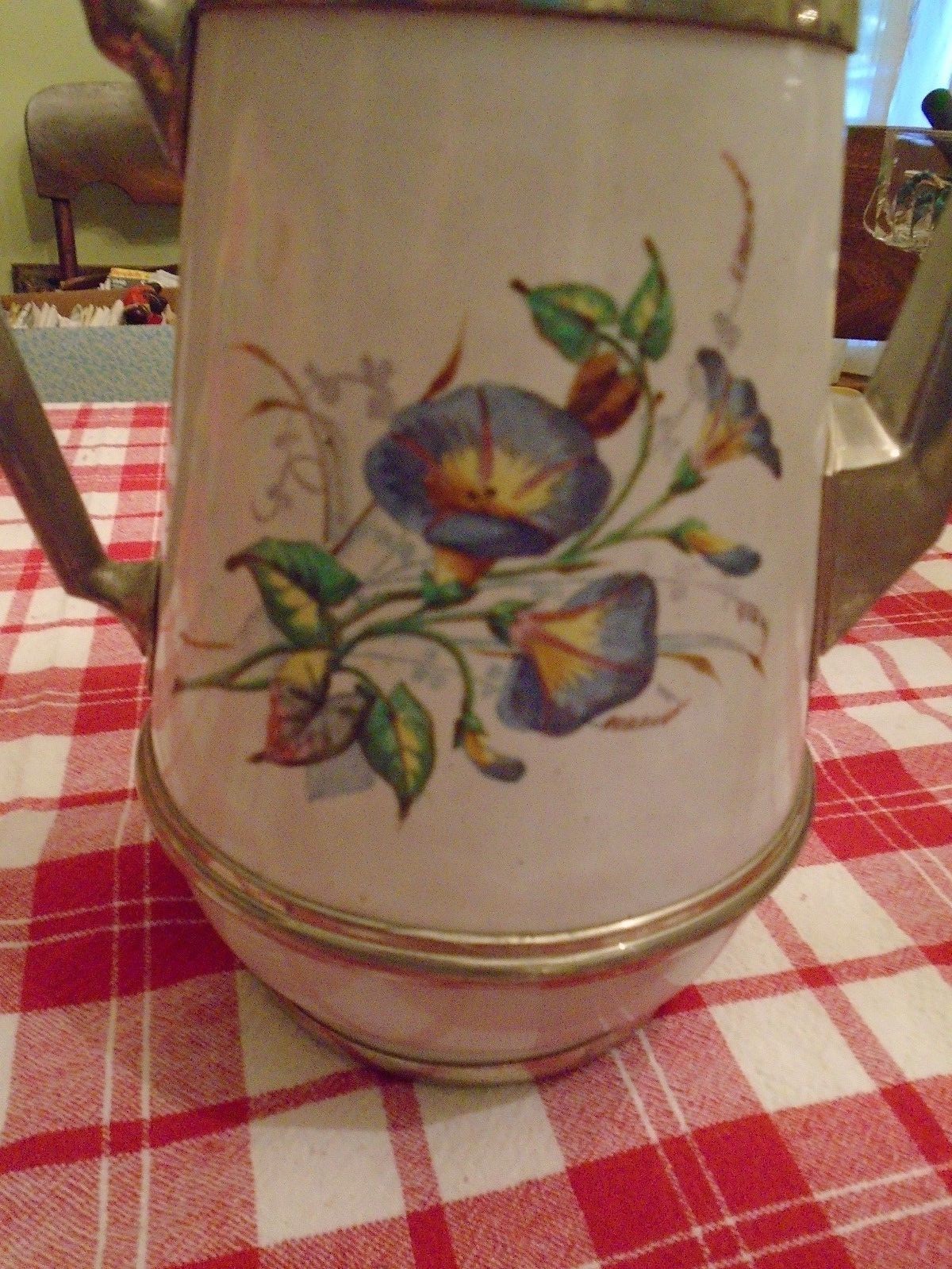 ANTIQUE WHITE GRANITEWARE ENAMELWARE TEAPOT PEWTER TRIM MORNING GLORY SCENE