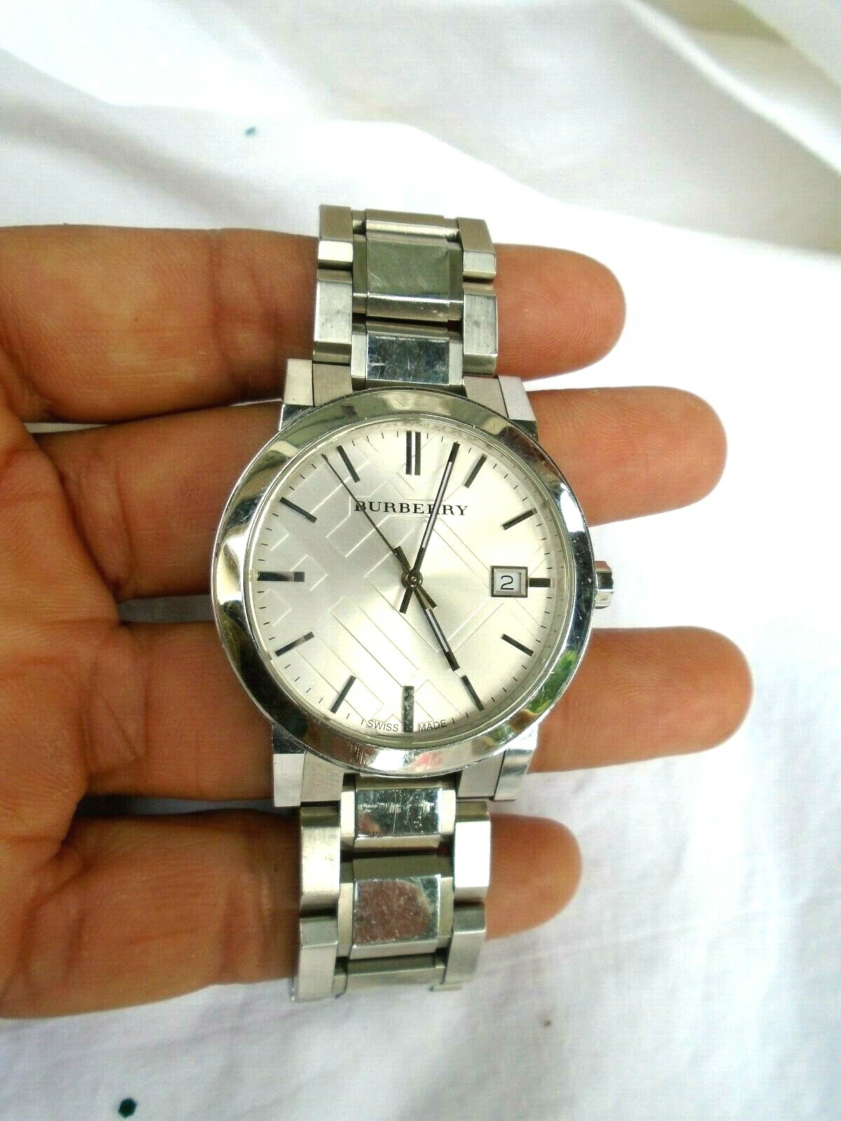 新品電池】 バーバリー 腕時計 ノバチェック シルバー ブラック 美品