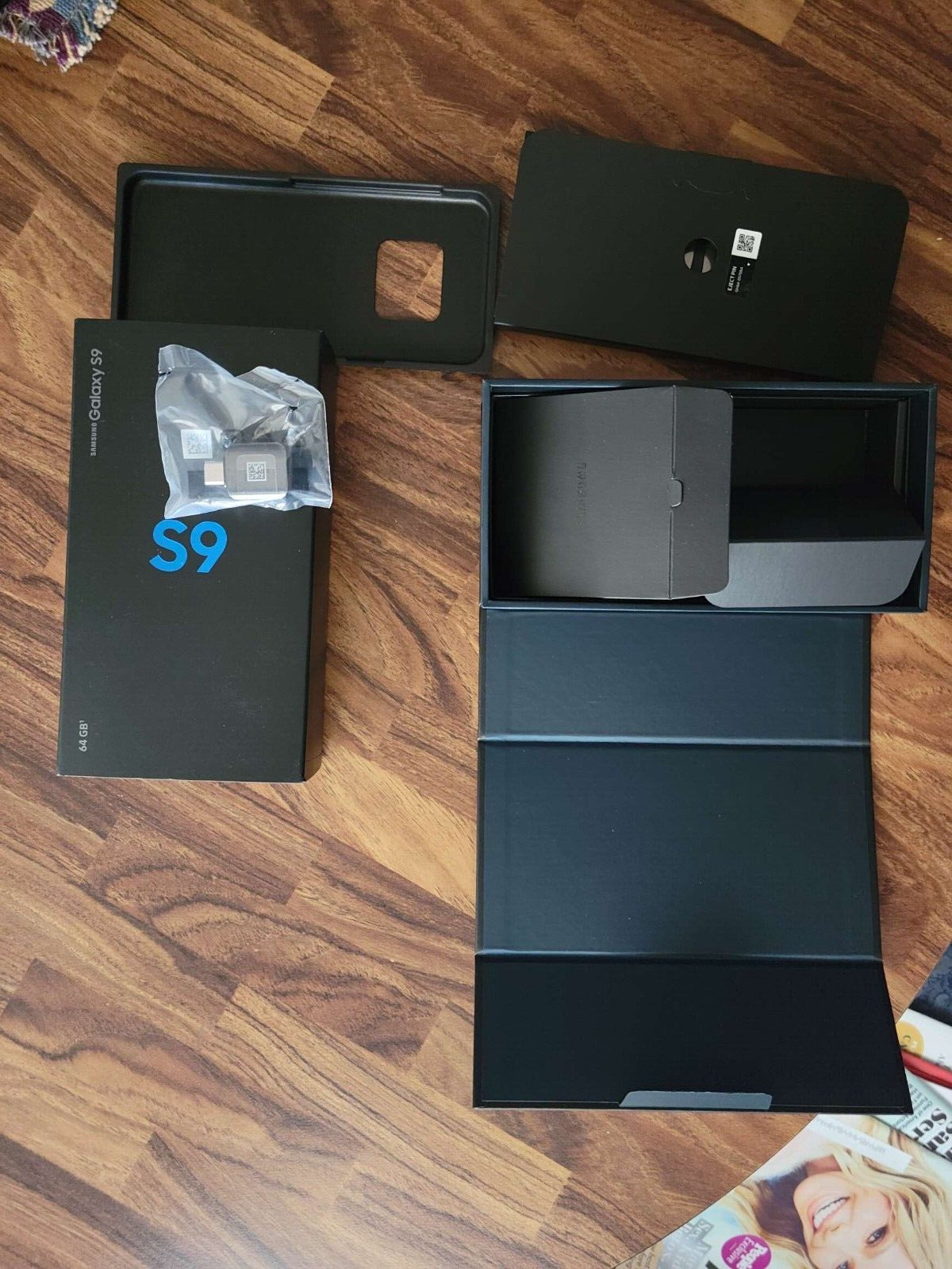 SAMSUNG - 【新品未使用品】Samsung　galaxy s9+ ブラック　オマケ付き！ SAMSUNG SIMFREE SC-03K Galaxy S9+ 黒 [Midnight Black] 新品