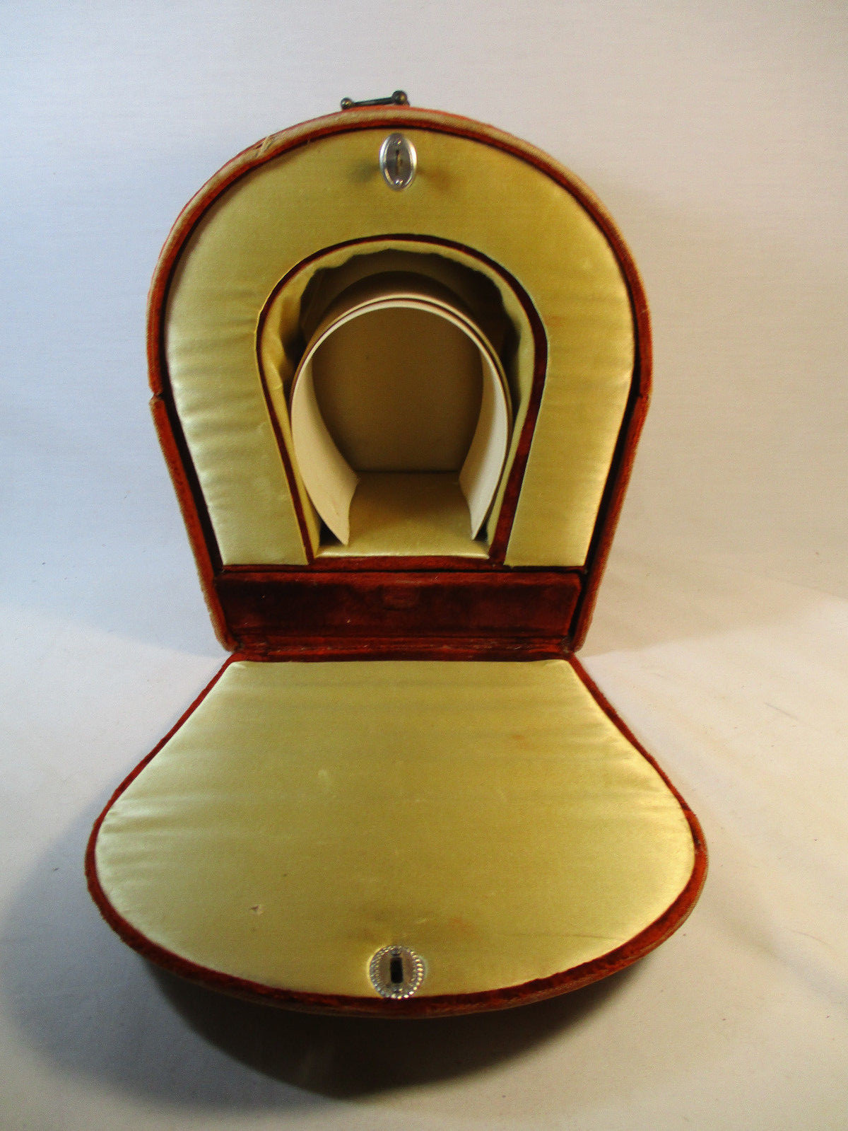 Vintage 1920's-1930's Velvet Cuff and Collar Case