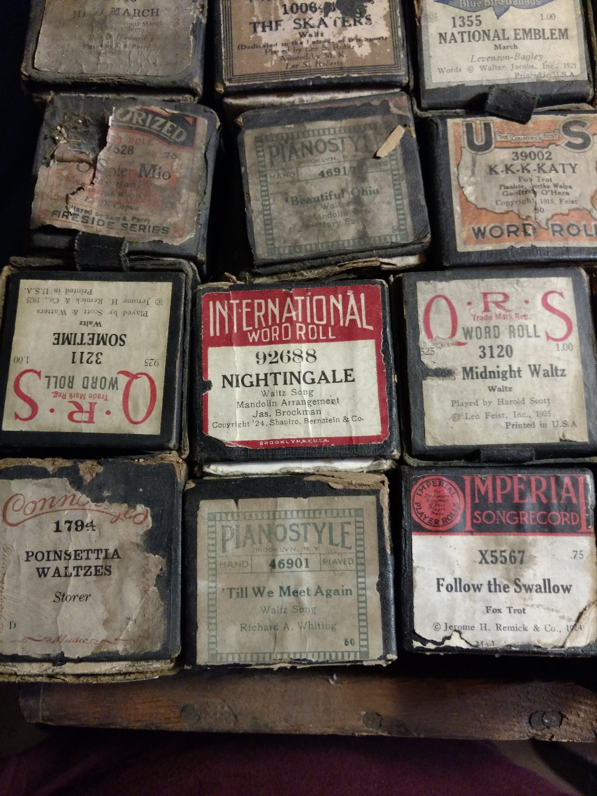 VINTAGE ANTIQUE LOT 40+ PLAYER PIANO ROLLS SHEETS QRS US Music Rolls Connorized