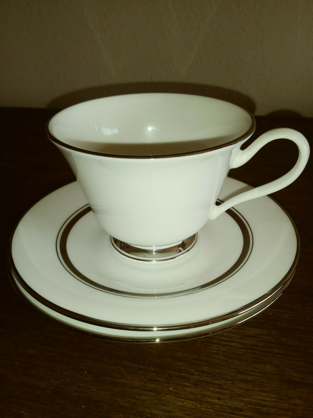 Oxford Bone China: 2 Dinner Plates, Oval Vegetable Plate, Coffee Cup, 2 Saucers