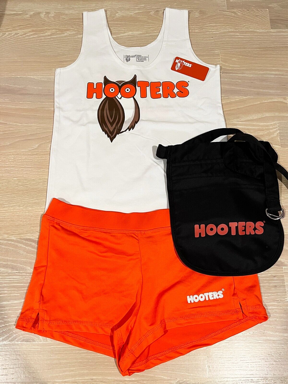 NEW~ HOOTERS Girl Uniform Set TANK TOP SHORTS POUCH & NAME