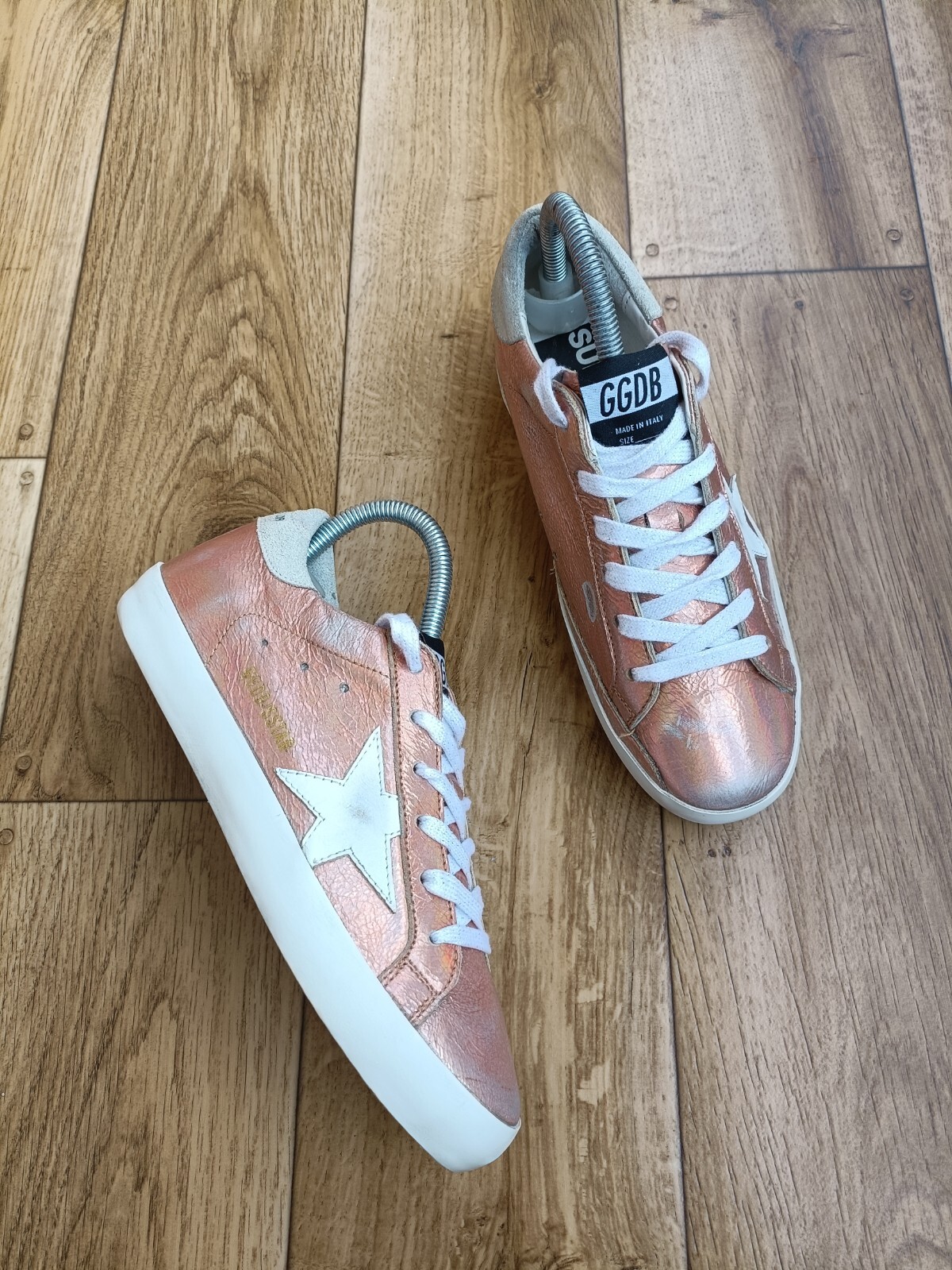 GOLDEN GOOSE SUPERSTAR DELUXE BRAND SIZE 37 EU, 6.5 US, 4.5 GOLDEN GOOSE SUPERSTAR DELUXE BRAND SIZE 37 EU, 6.5 US, 4.5