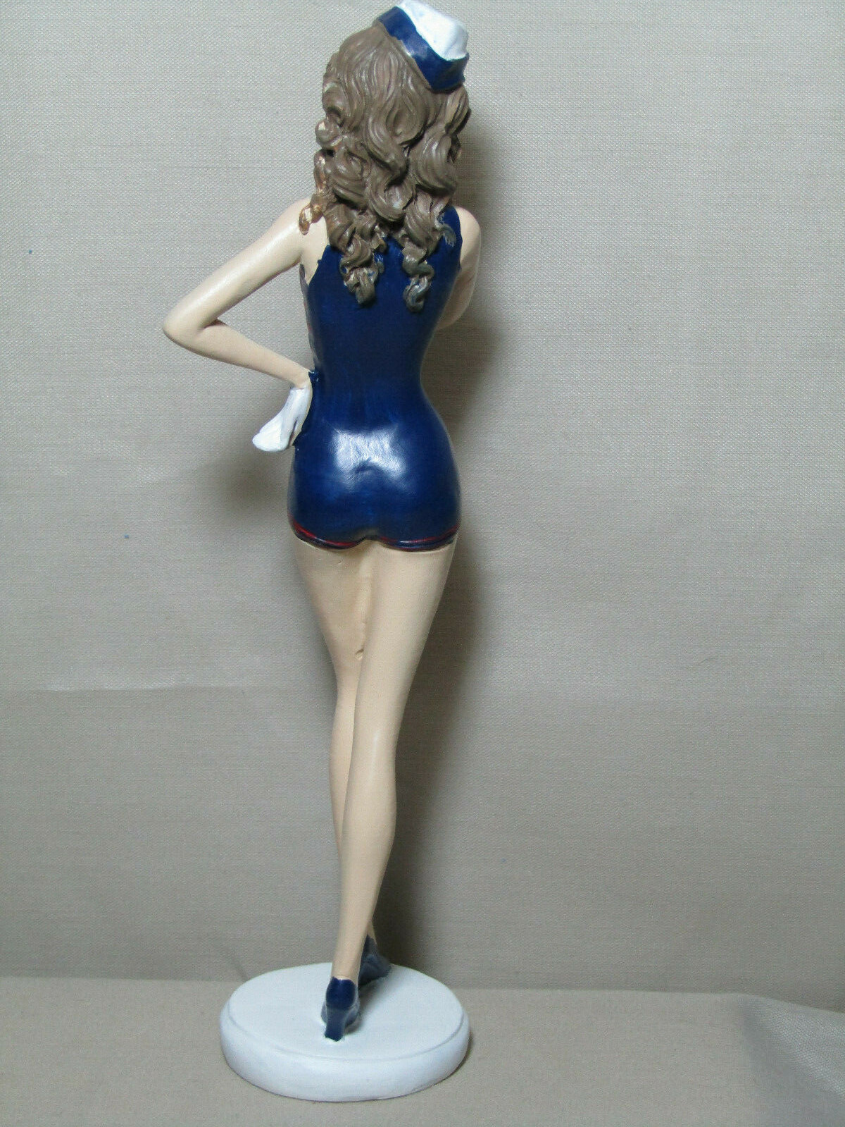 BP21 Dekofigur Lady im 50er Jahre Stil Pinup Retro