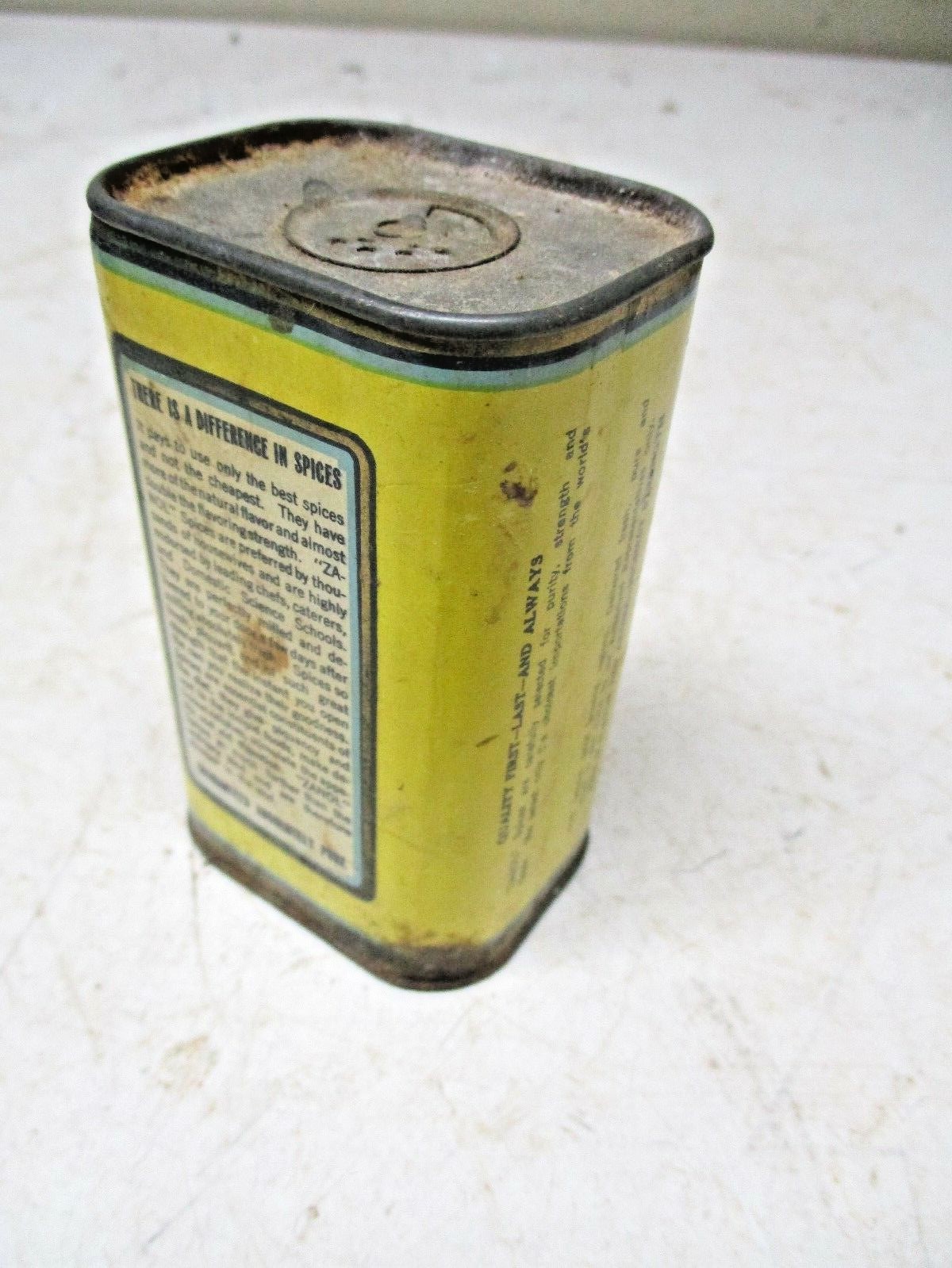 Old Zanol Pepper 2&1/2 oz. Cardboard Spice Tin