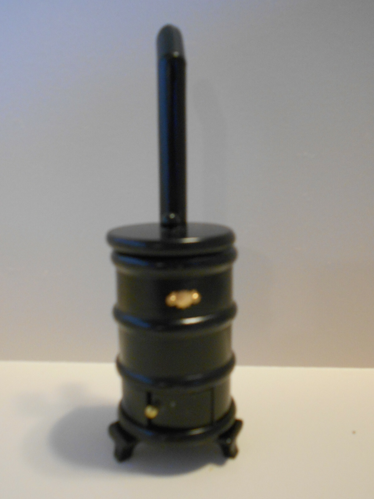 Div. PuppenhausMöbel Kanonenofen, Maßstab 112