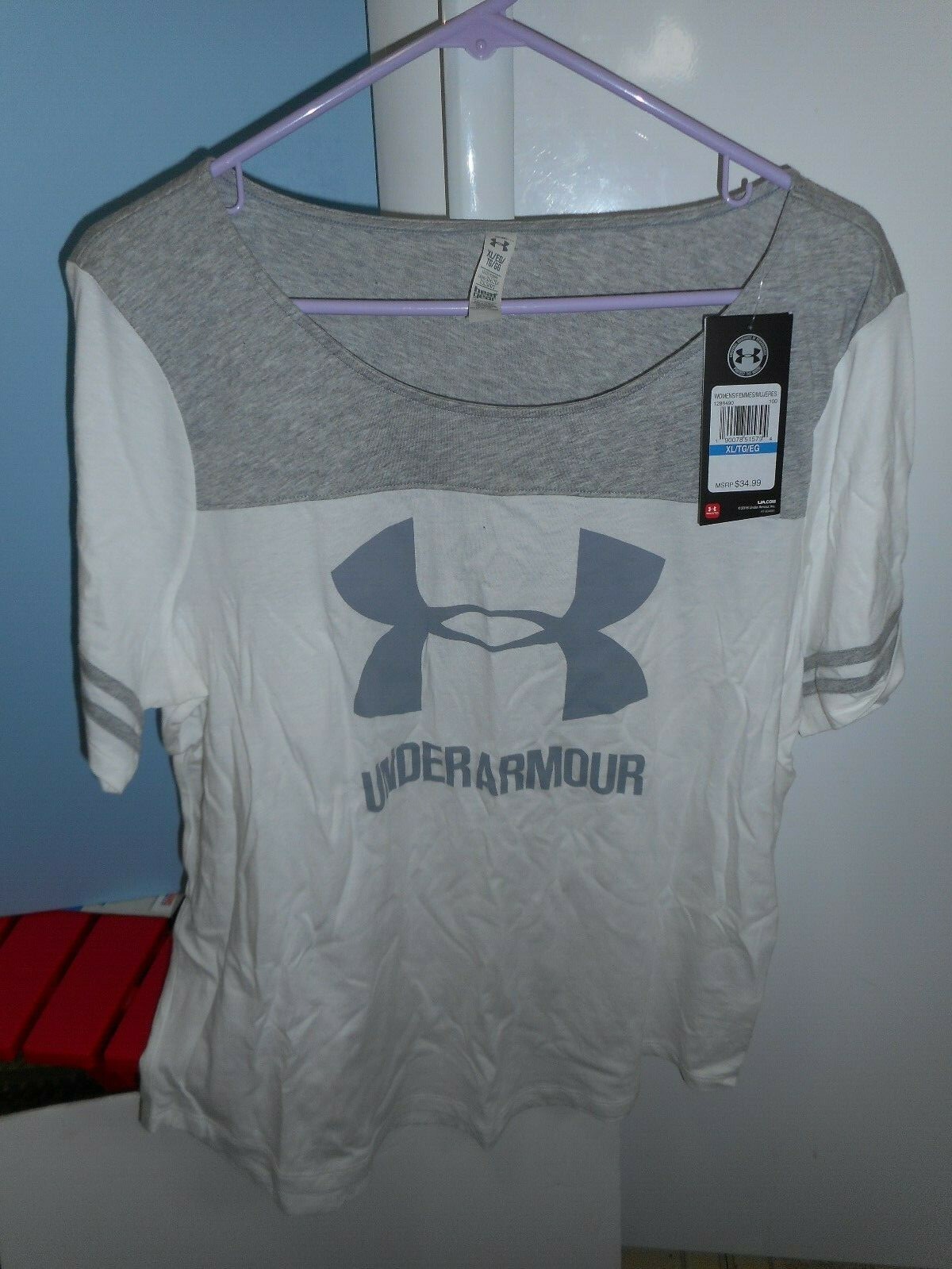 Under Armour HeatGear T Shirt Women X-Large  New W/ tags  Loose Fit  Workout