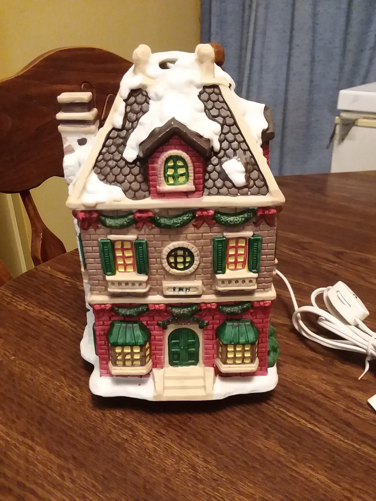 Electric Simmering Potpourri Pot Christmas Inn House Holiday w/ Box Porcelain