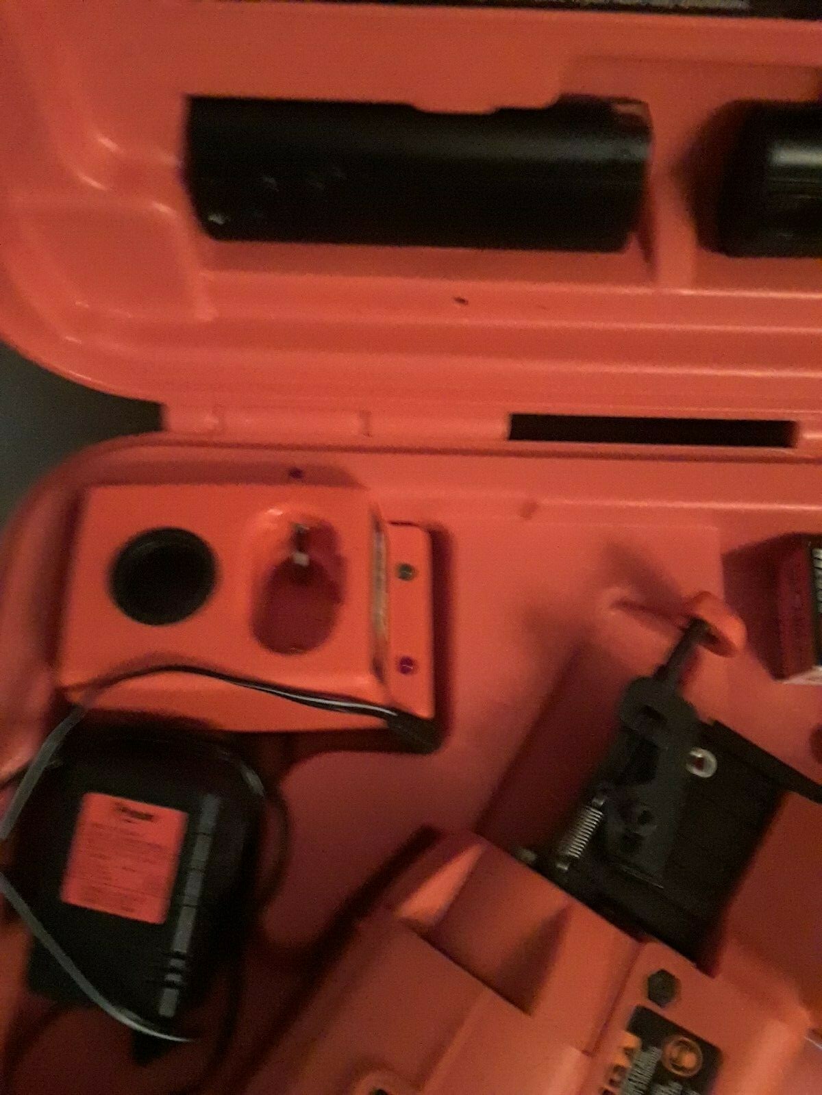 Paslode IM 250II 16 Ga Cordless Finish Nailer, Case and accessories