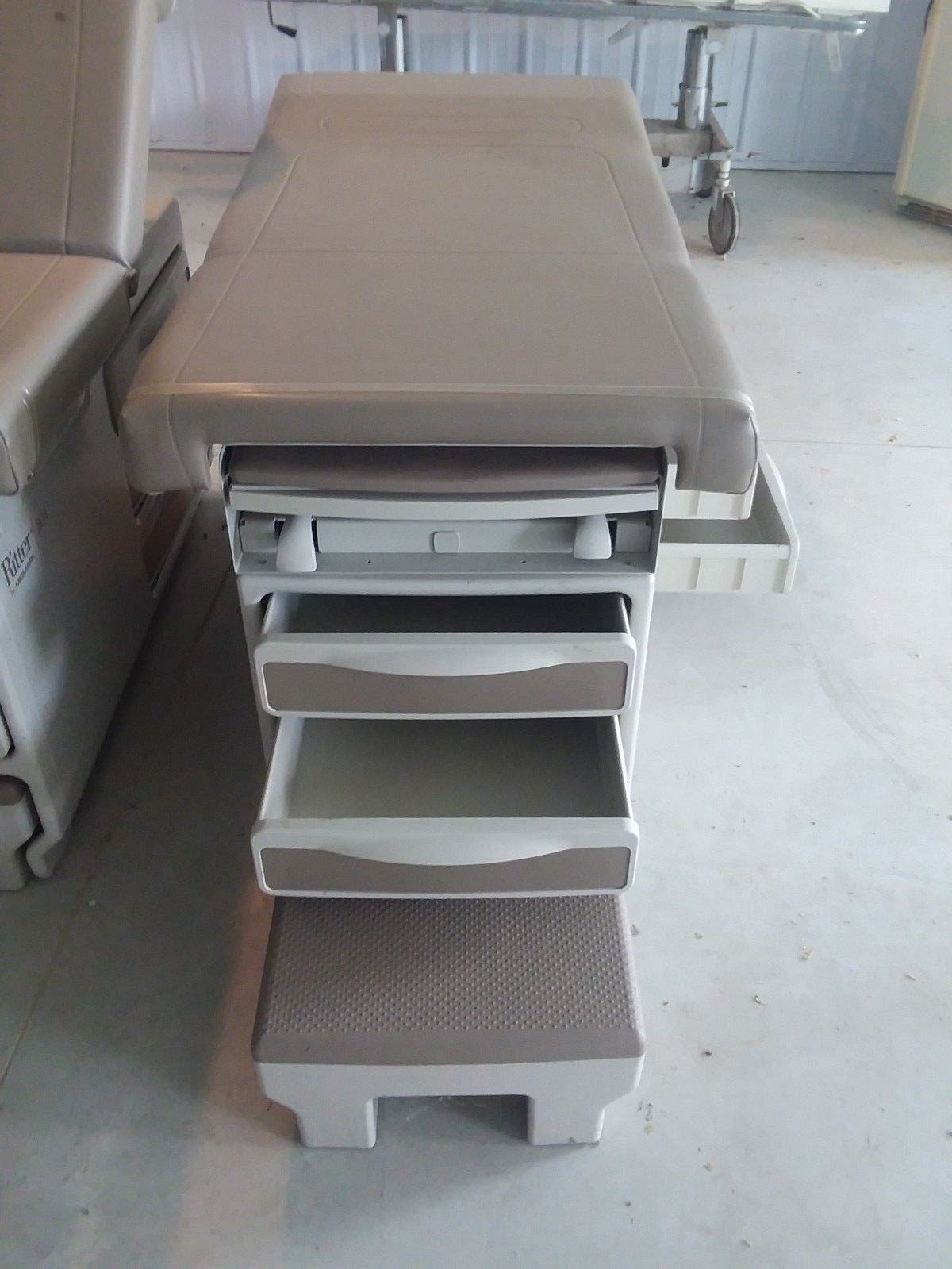 2 Midmark Ritter 204 Manual Exam Table GET BOTH For 1 Price