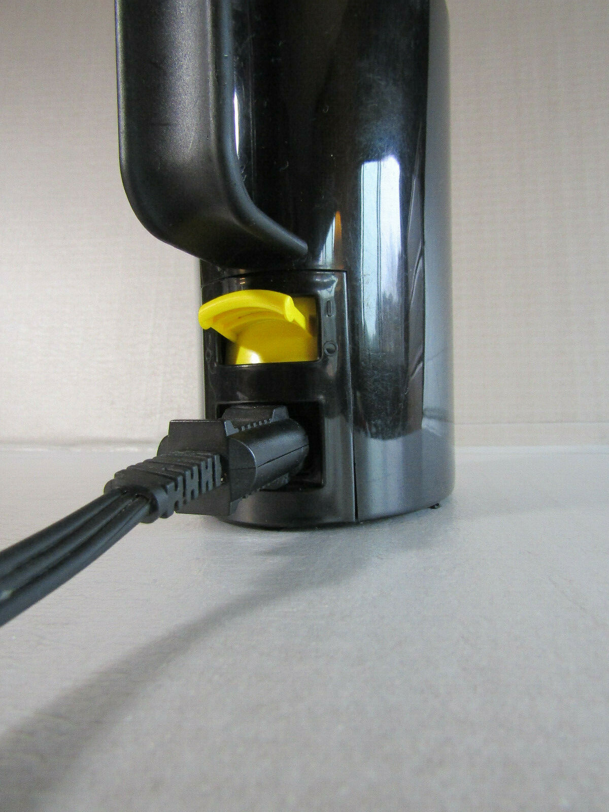 Bodum Hot Water Kettle .8 Liter 5410-01 Removable Power Cord Clean