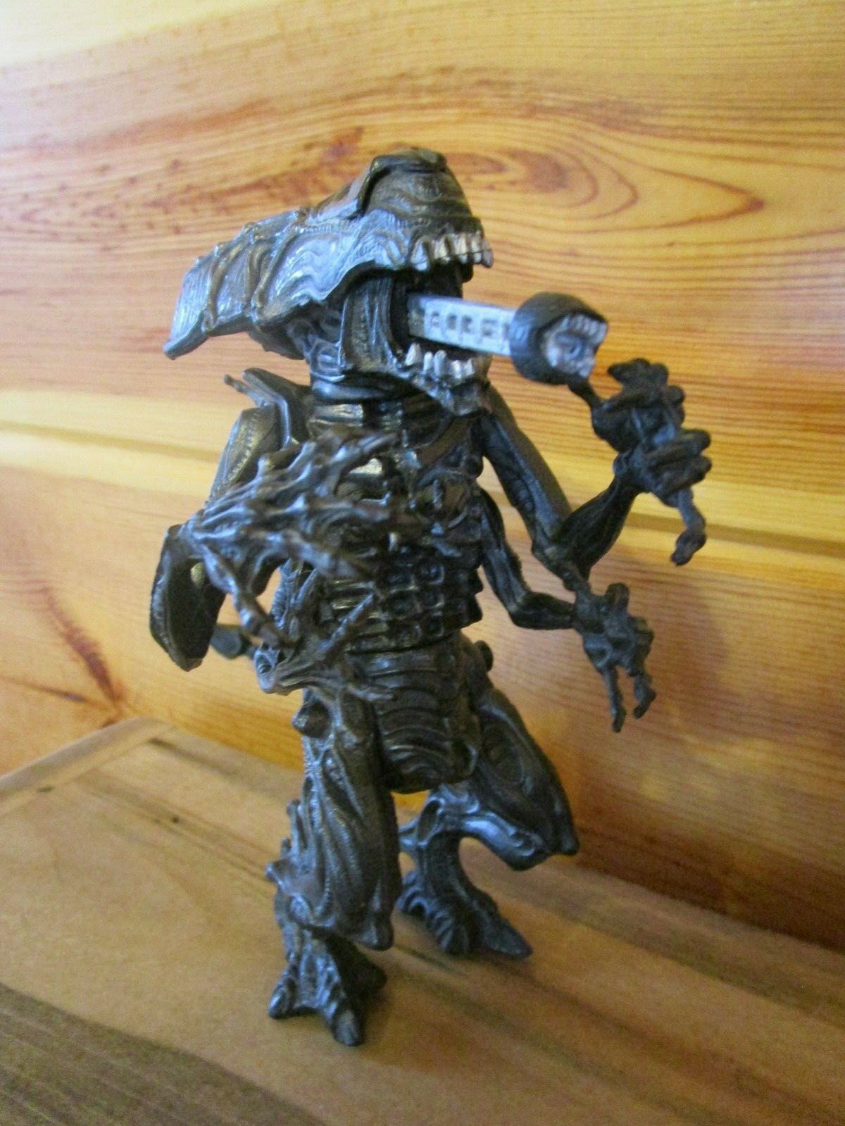 Aliens Xenomorph Queen Spring Action Figure No Box Figuring 6 Inches Tall