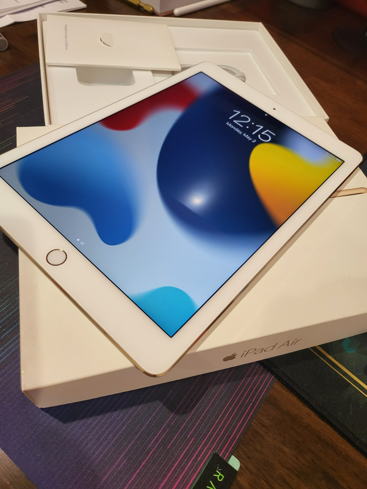 Apple iPad Air 2 WiFi 64 GB Gold A1516 Apple iPad Air 2 WiFi 64 GB Gold A1516