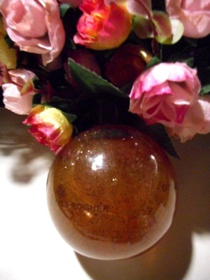 Yves Rocher presents Candid orange&Almond Exfoliating bubble for bath 8.4 FL.OZ.