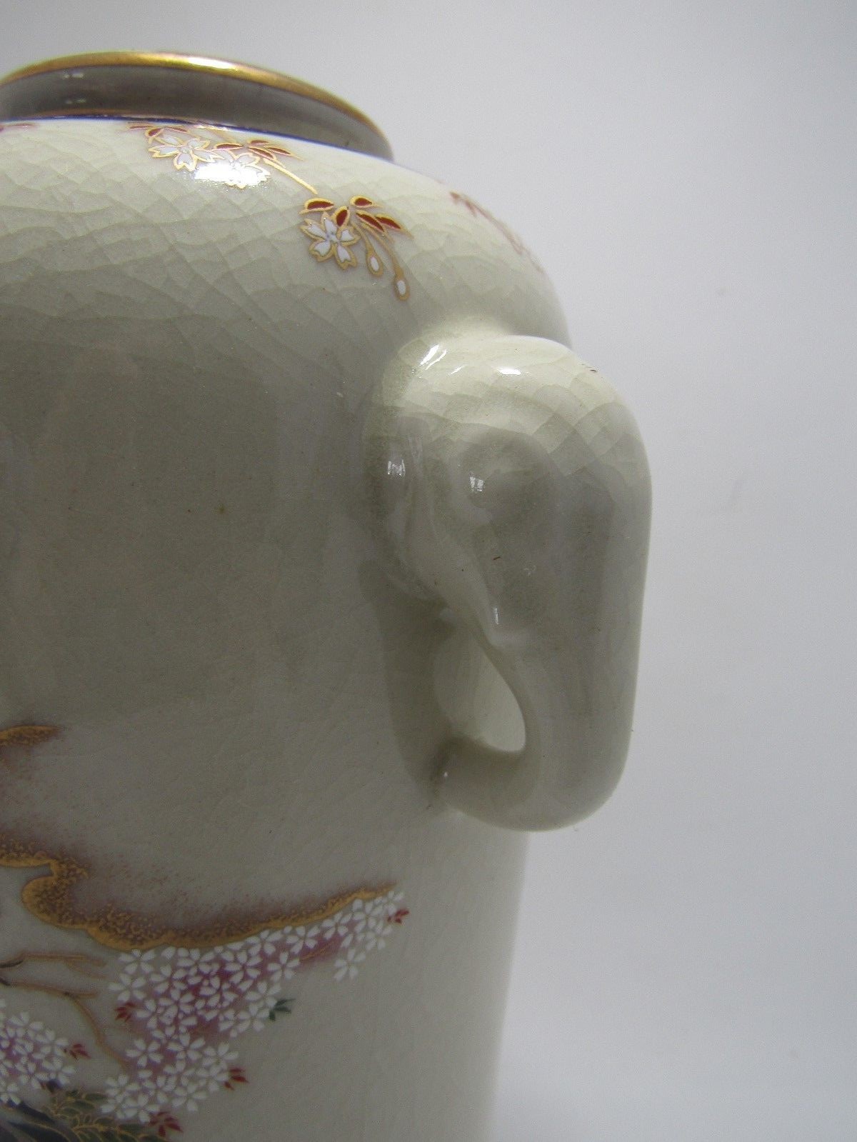 Elephant Vase Shaddy Mino Fine China made in Japan 10 Tall Elephant Handles C1-4
