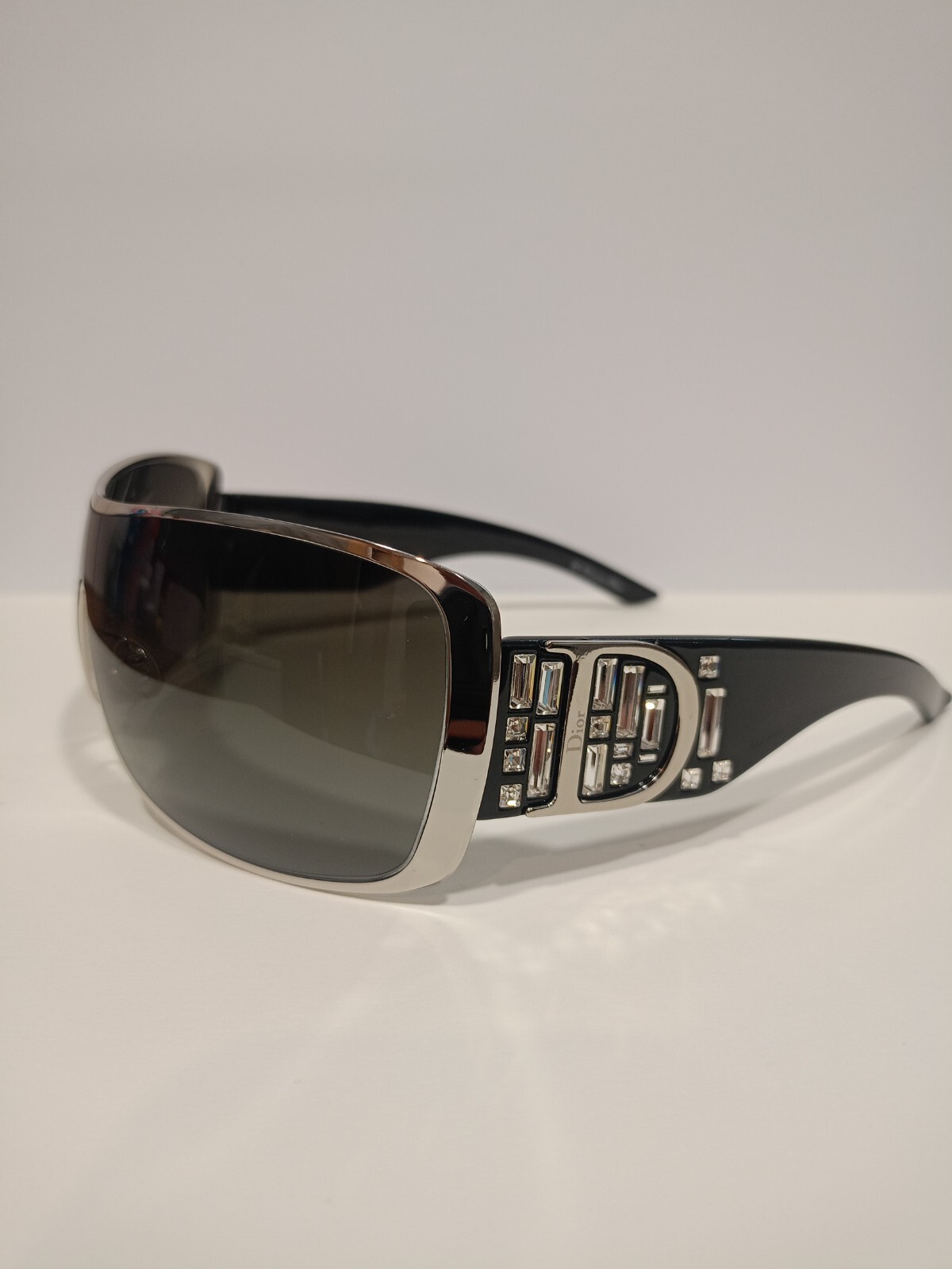 VINTAGE CHRISTIAN DIOR HIT BLACK STAR STUDS 2000 SUNGLASSES