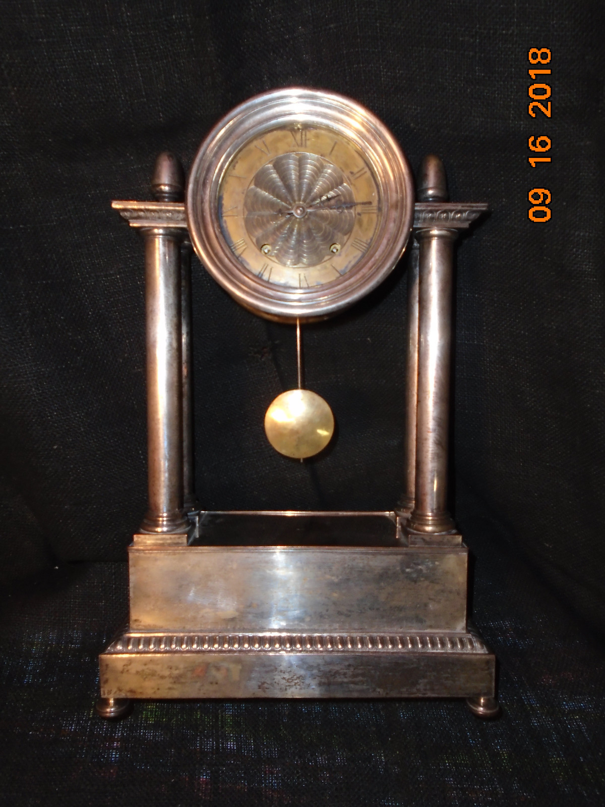 ANTIQUE CLOCK