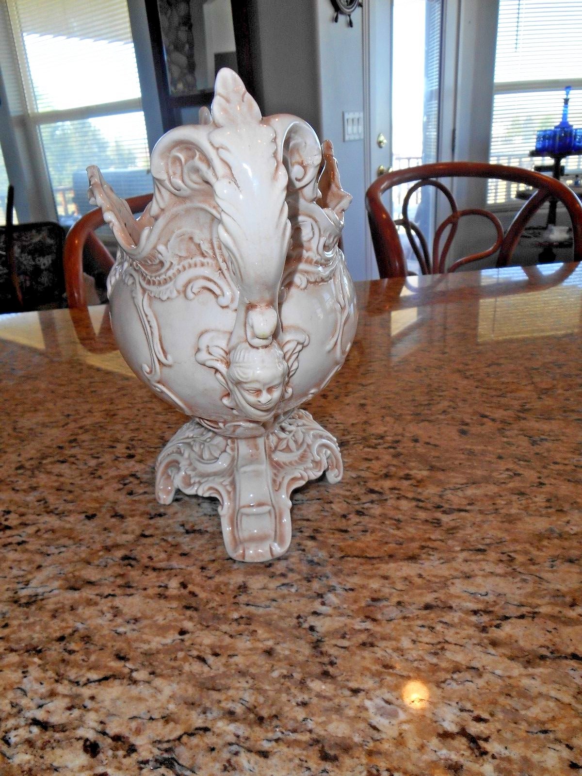 VINTAGE ITALY  LARGE CENTERPIECE CHERUBS,ORNATE CAPODIMONTE . PORCELAIN COMPOTE