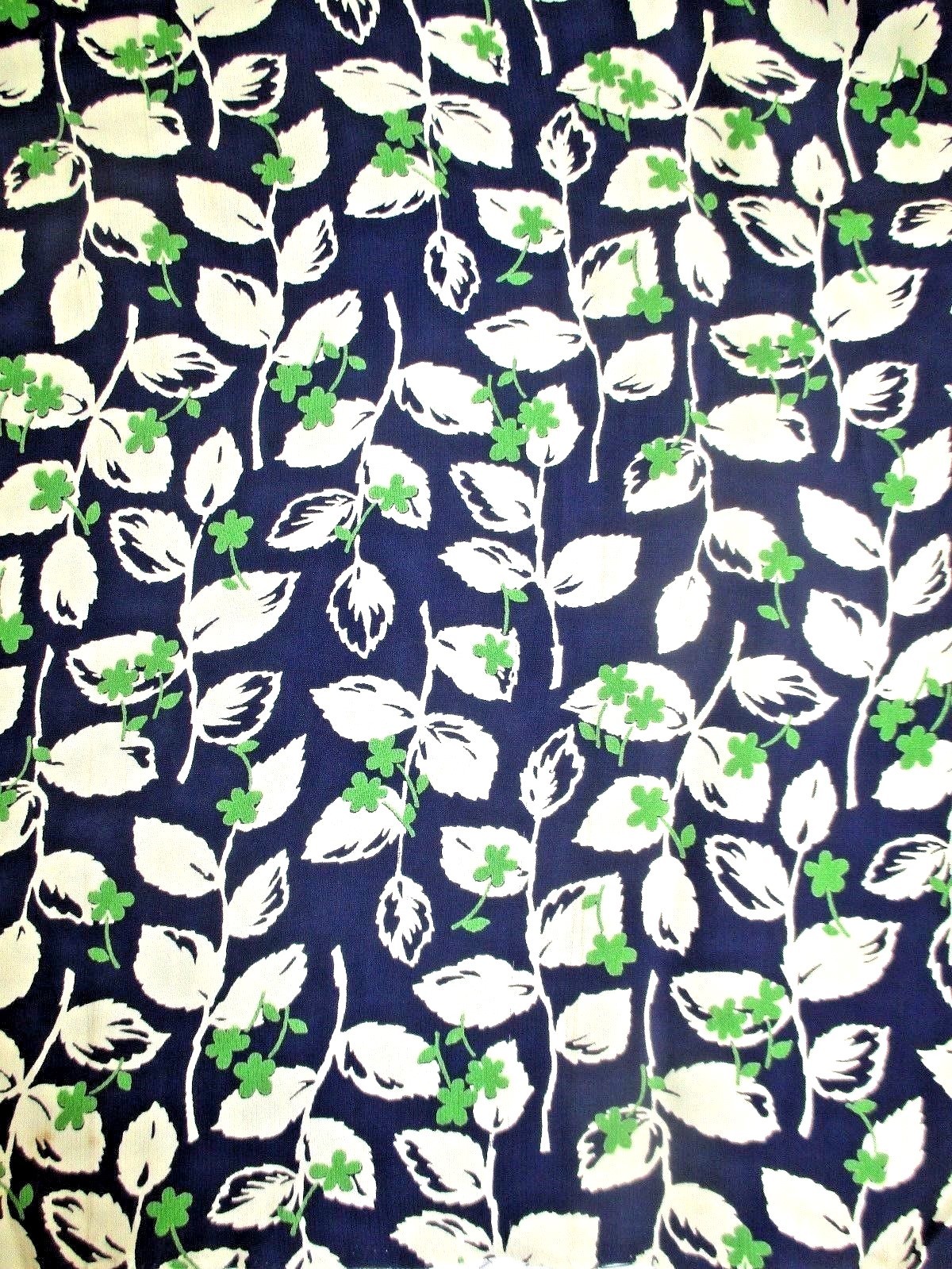 VINTAGE  RAYON SEWING FABRIC REMNANETS NAVY OFF-WHITE GREEN  LEAVES   PRINT