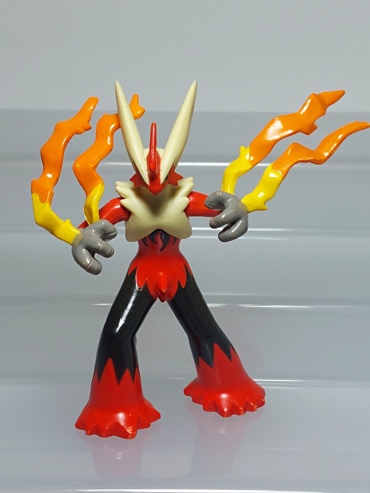 1/20 Blaziken MEGA フィギュア #257 Scab78a5dbd4248a2b7f2ecd01cefd