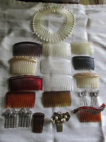 VINTAGE ESTATE LOT OF 18 HAIR COMBS LUCITE FAUX PEARL TORTOISE RHINESTONE USA