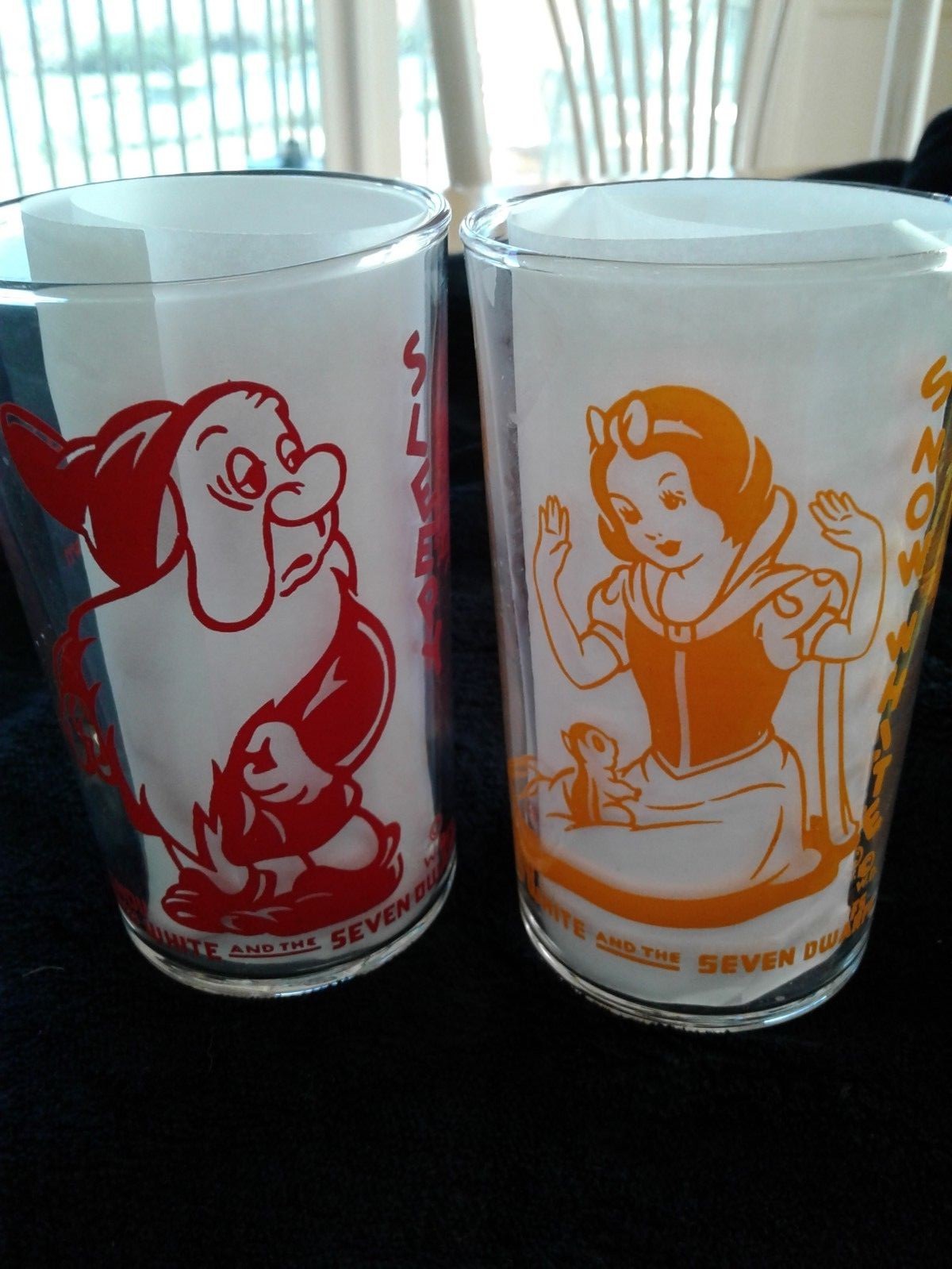 Vintage Disney Snow White & Sleepy Juice tumblers - 1938 Bosco