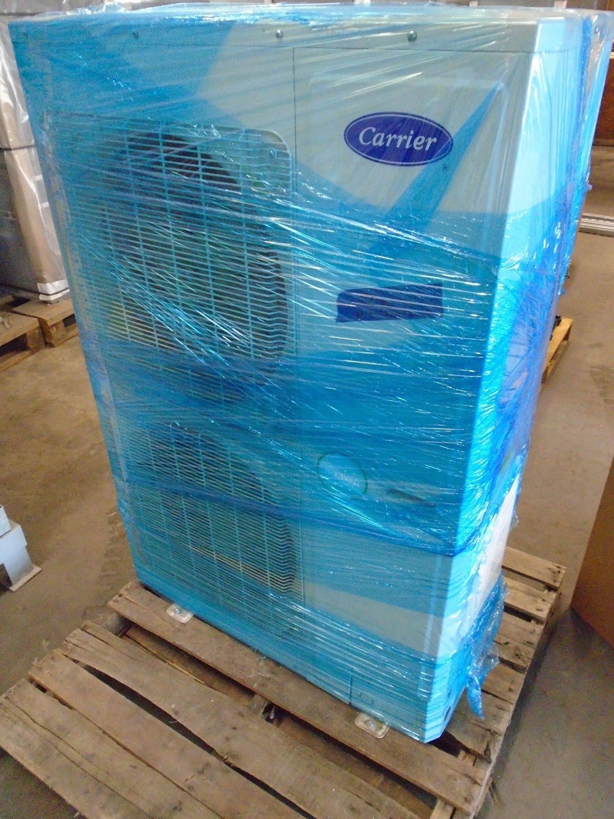 Carrier 14,000 Btu 14 Seer Single Zone Heat Pump 38GJQK48-3