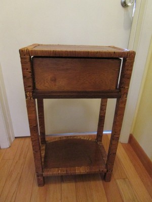 Vintage brown wicker accent table nightstand coastal Cottage Table 27¾”T shabby