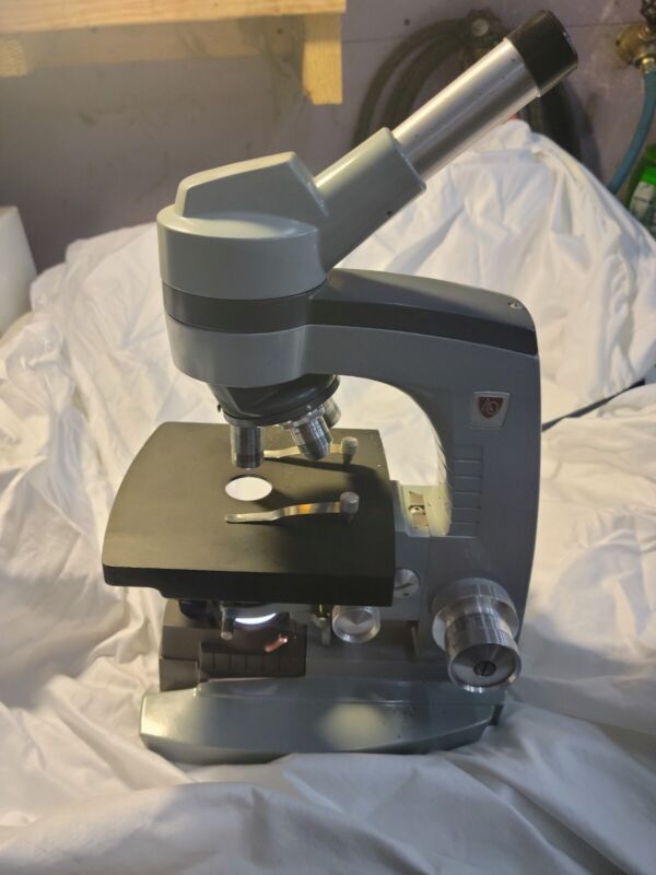 VTG AMERICAN OPTICAL AO 1034 Objective Laboratory 15W BULB Microscope WORKING