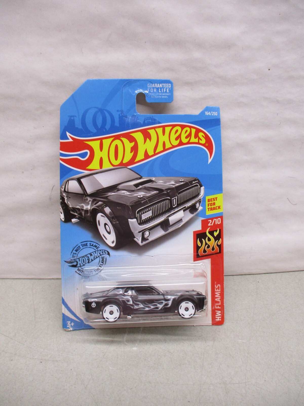 ミニカー hot wheels 68 MERCURY COUGAR HW FLAMES Amazon.com: Hot Wheels '68 Mercury Cougar - Flames 2/10