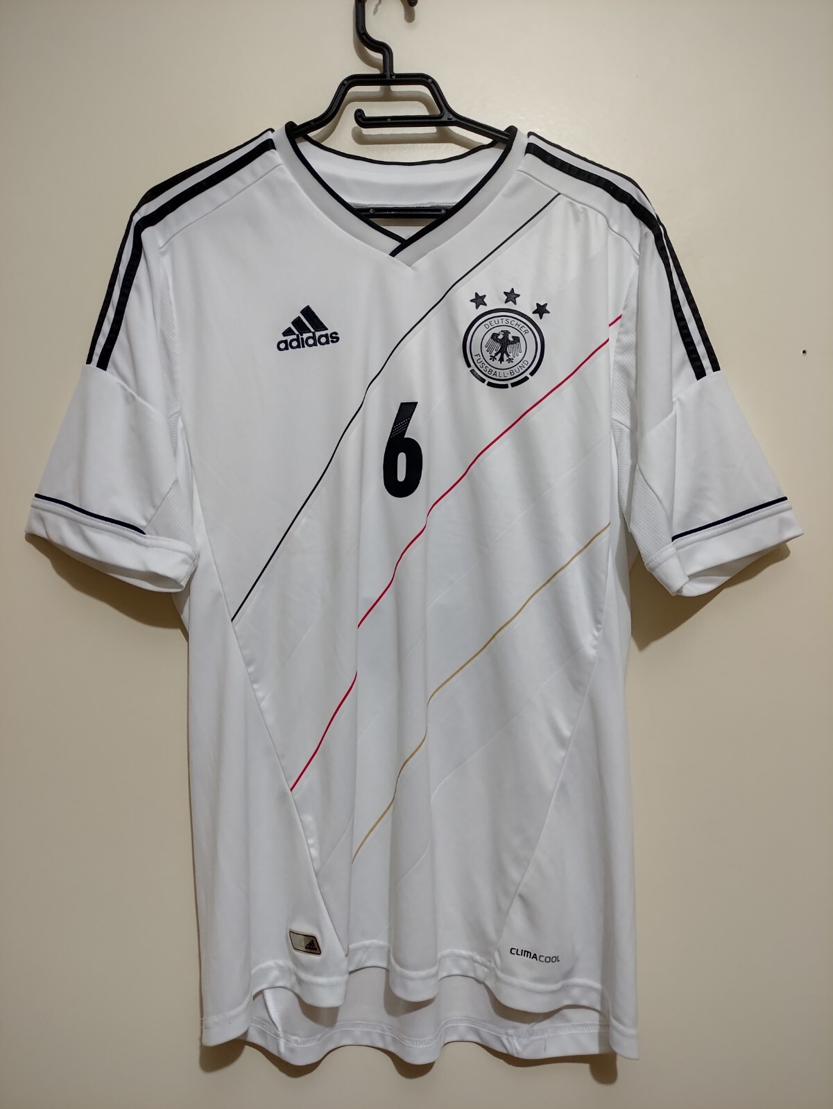 【レア】アディダス ドイツ代表 ユニフォーム KHEDIRAケディラ2014WC レア】アディダス ドイツ代表 ユニフォーム KHEDIRAケディラ