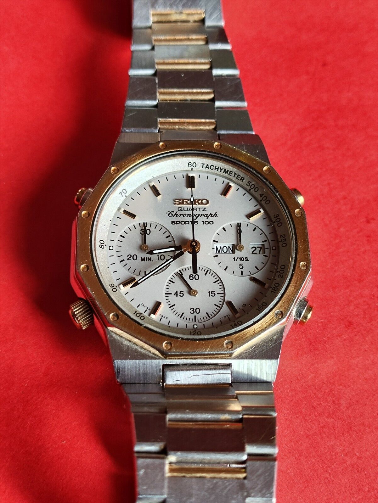 Seiko Royal Oak 7A38-7020 Quartz Chronograph Sports 100 SQ Seiko Royal Oak 7A38-7020 Quartz Chronograph Sports 100 SQ