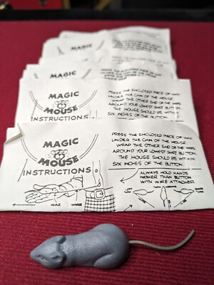 12 Count - Wonder Mouse - Jokes, Gags and Pranks - Make Mouse Jump