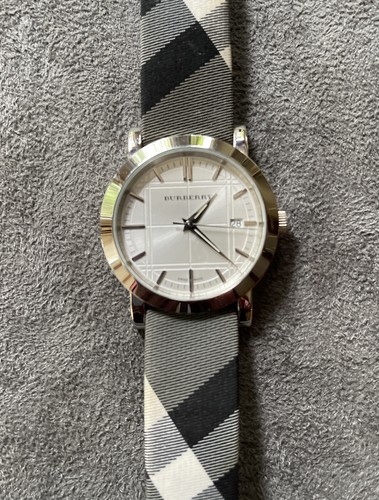 Burberry BU1378 City Nova Check Stainless Steel Unisex Swiss