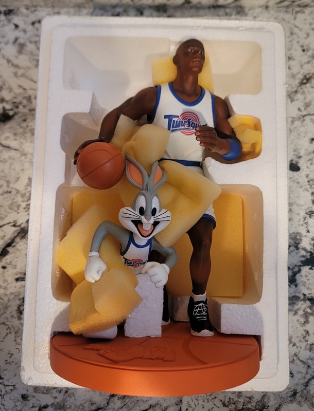 Space Jam Warner Brothers Michael Jordan Bugs Bunny Figure Space Jam Warner Brothers Michael Jordan Bugs Bunny Figure