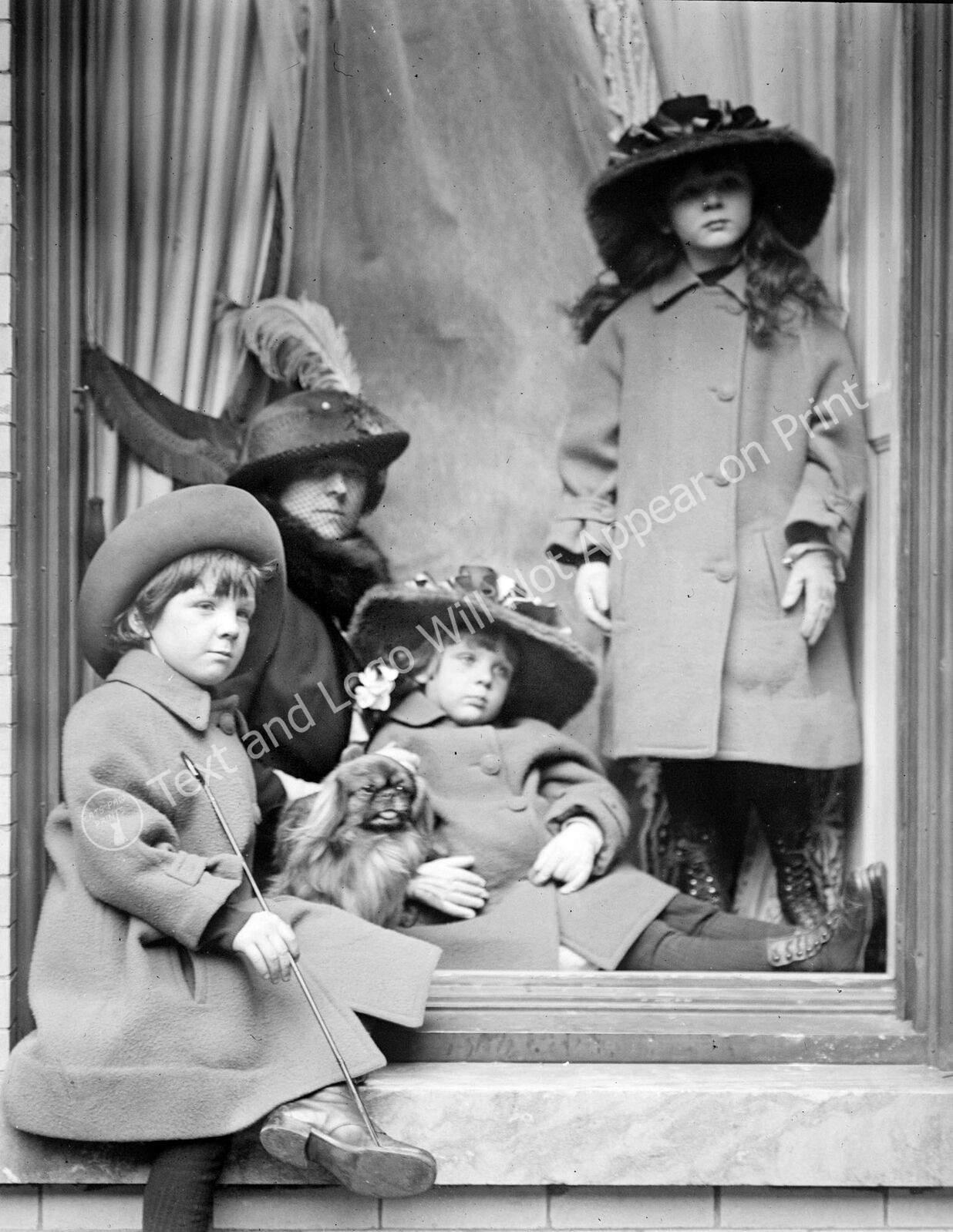 1915 Mrs B Guinness & Her Children Vintage Old Photo 8.5" x 11" Reprint