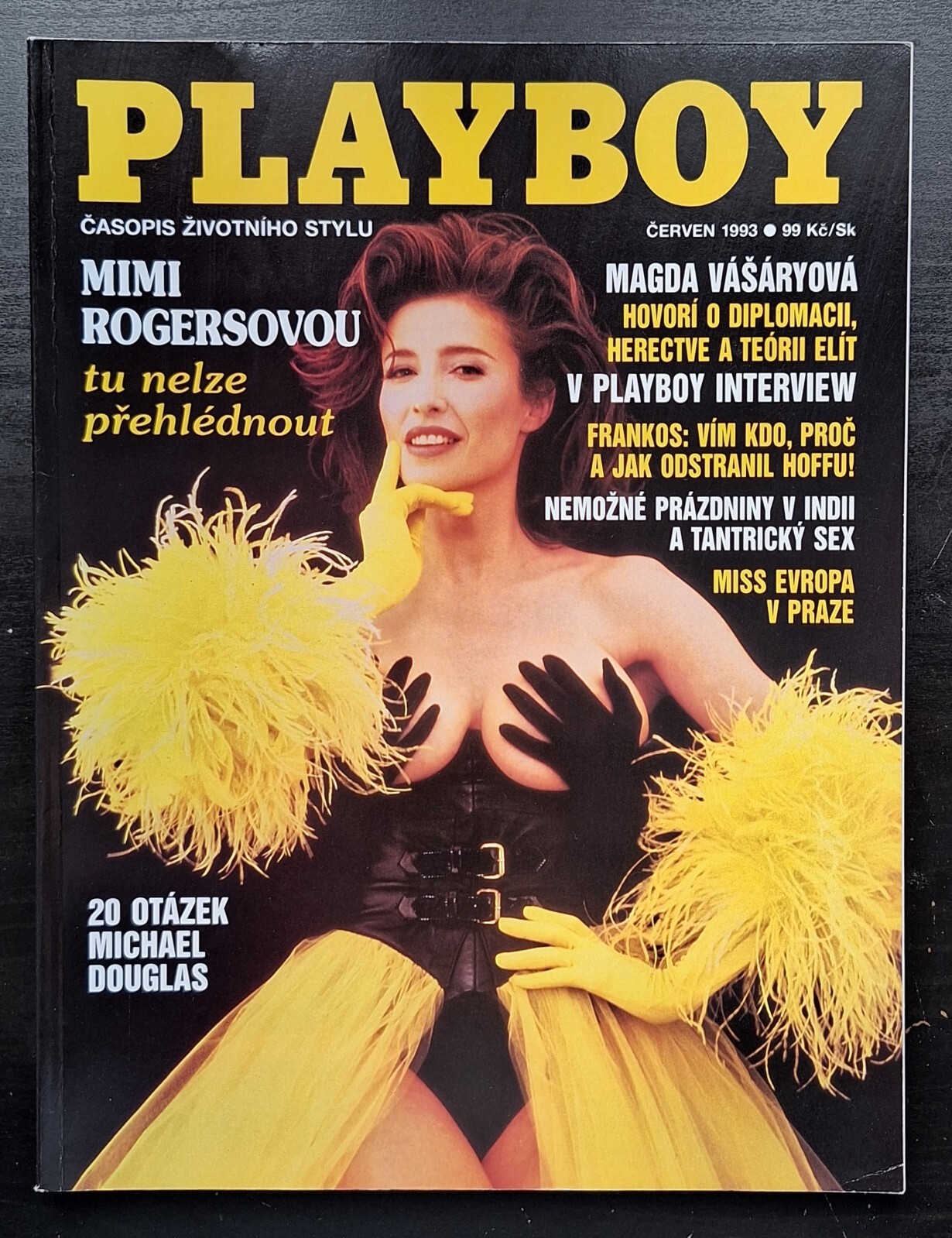 Noyabrskdagi qizlar ishtirokidagi erotik porno