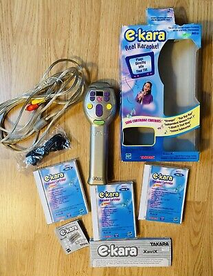 TAKARA E-KARA Karaoke Y2K Singing Microphone w/3 Cartridges Beatles 2000-2001
