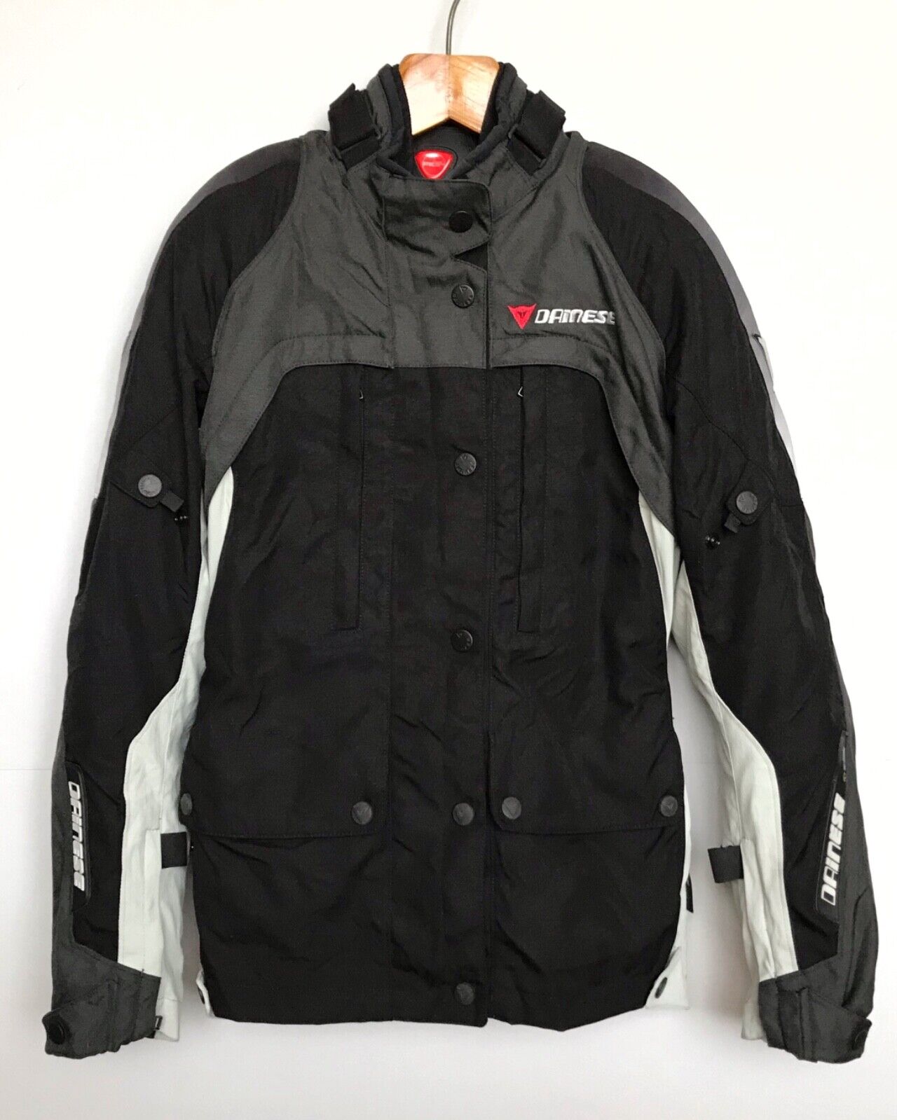 DAINESE D-DRY D-TEC MOTORCYCLE PROTECT WOMEN'S JACKET – SIZE DAINESE D-DRY D-TEC MOTORCYCLE PROTECT WOMEN'S JACKET – SIZE