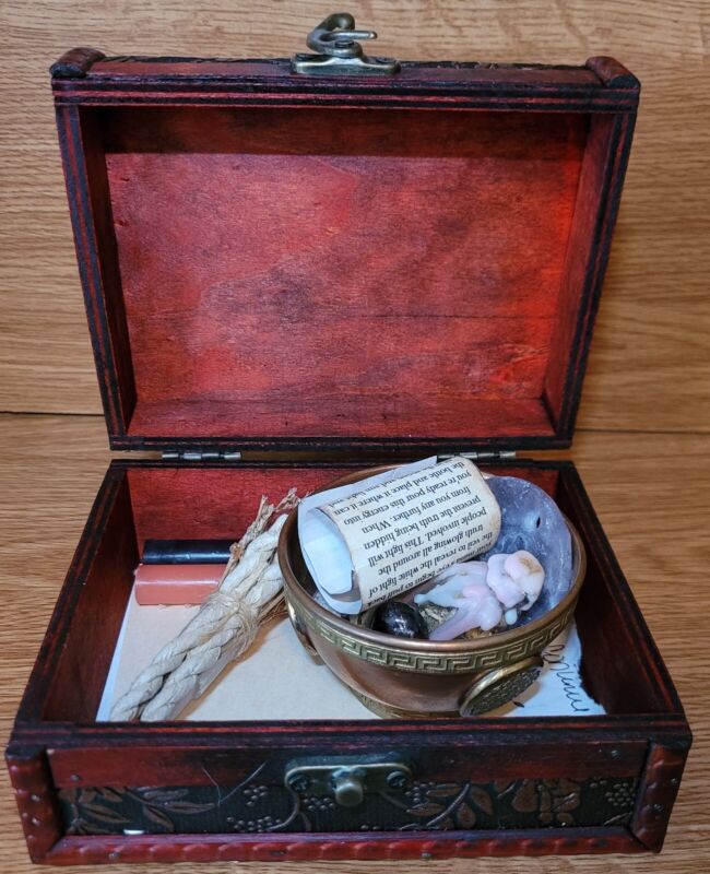 Mini Witch Box Bundle : Pre-Owned Items, Small Bundle , Spell Box 