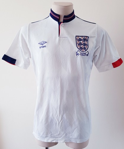 ★Umbro Panelled Raglan Football Jersey 関税込★ Umbro Mens Brilliant White / Classic Blue / Antique - Adult