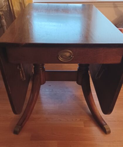 Antique 1952 Gate Leg Table Drop Leaf Hepplewhite Sheraton Antique 1952 Gate Leg Table Drop Leaf Hepplewhite Sheraton